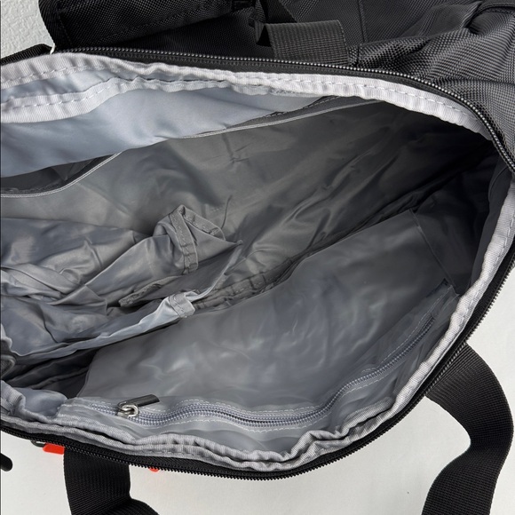 NWT BAGSMART Black and Red Men's Duffel Bag Gyn Bag Expandable - Picture 12 of 15
